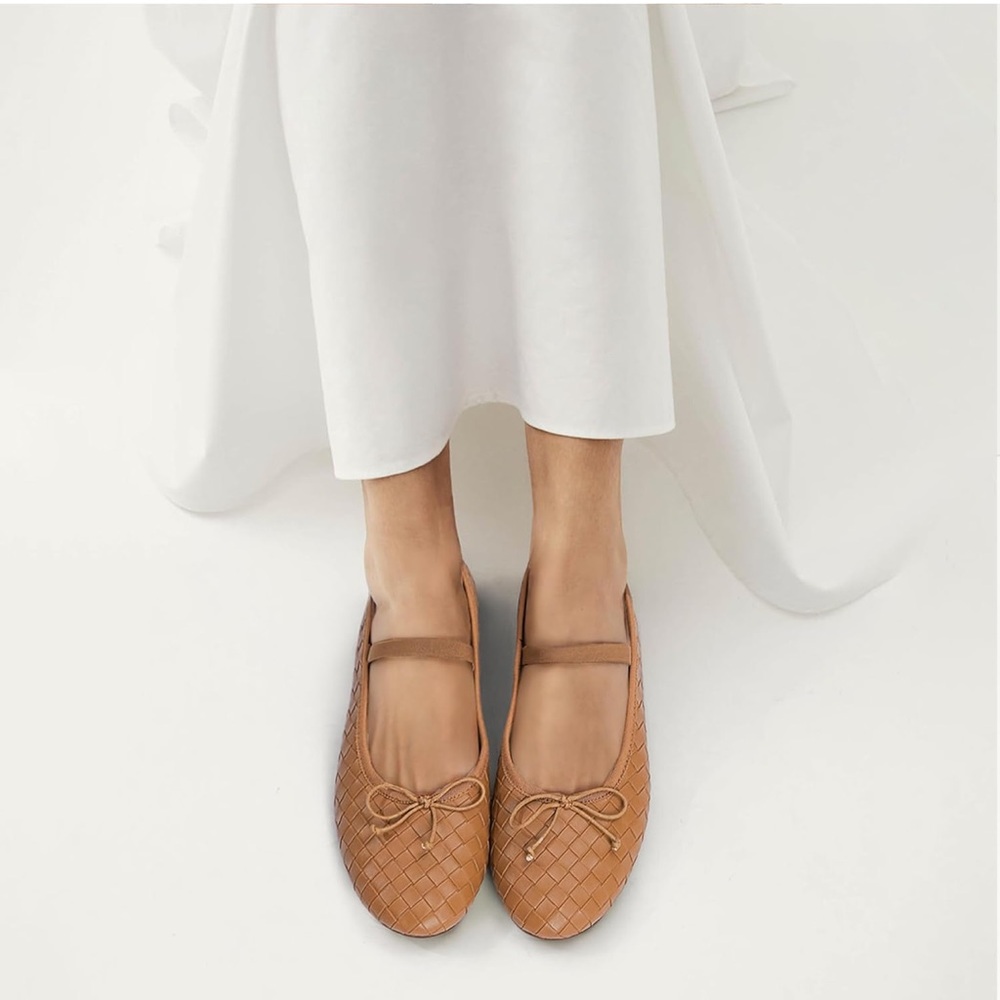 Woven Leather Ballet Flat with Bow in Tan